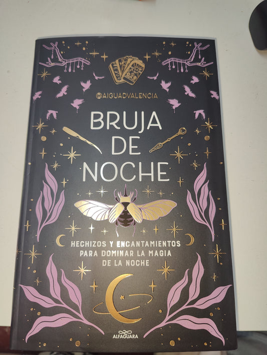 LA BRUJA DE NOCHE