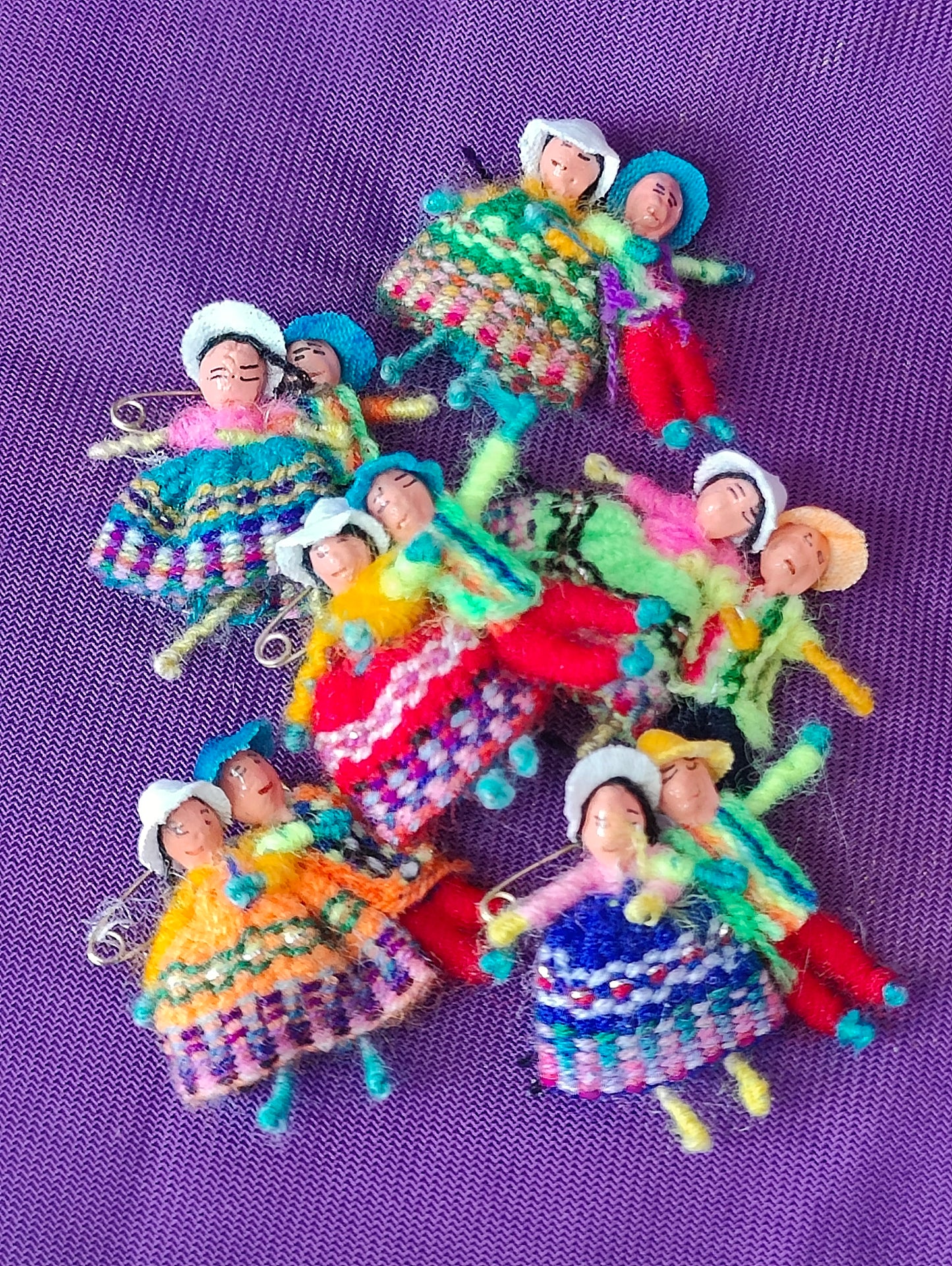 MUÑECA QUITA PENA IMPERDIBLE