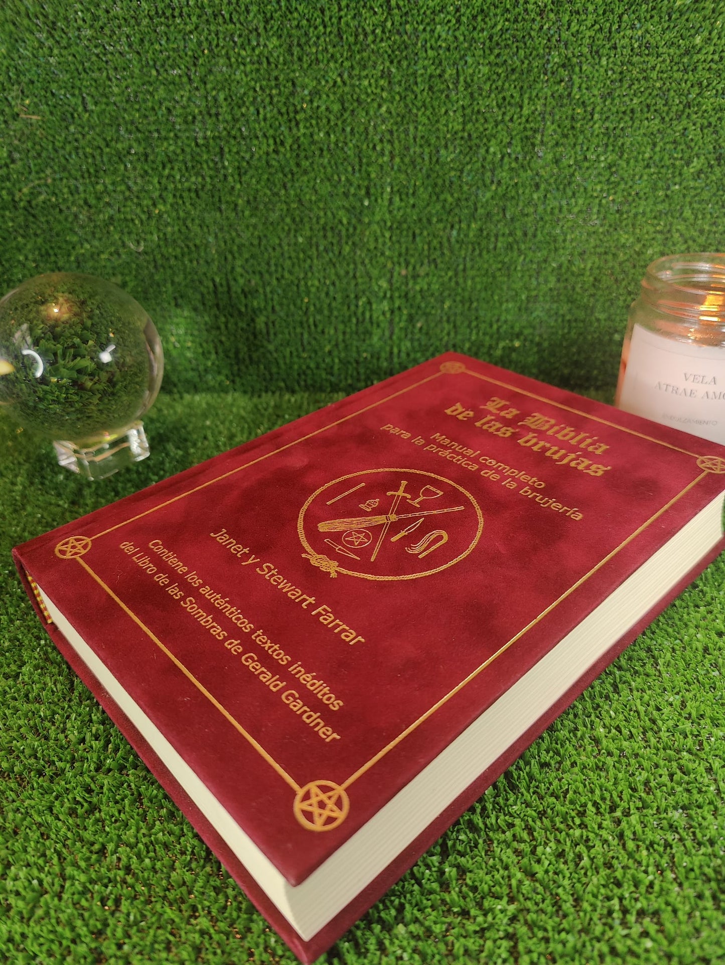 LA BIBLIA DE LAS BRUJAS (LUJO)