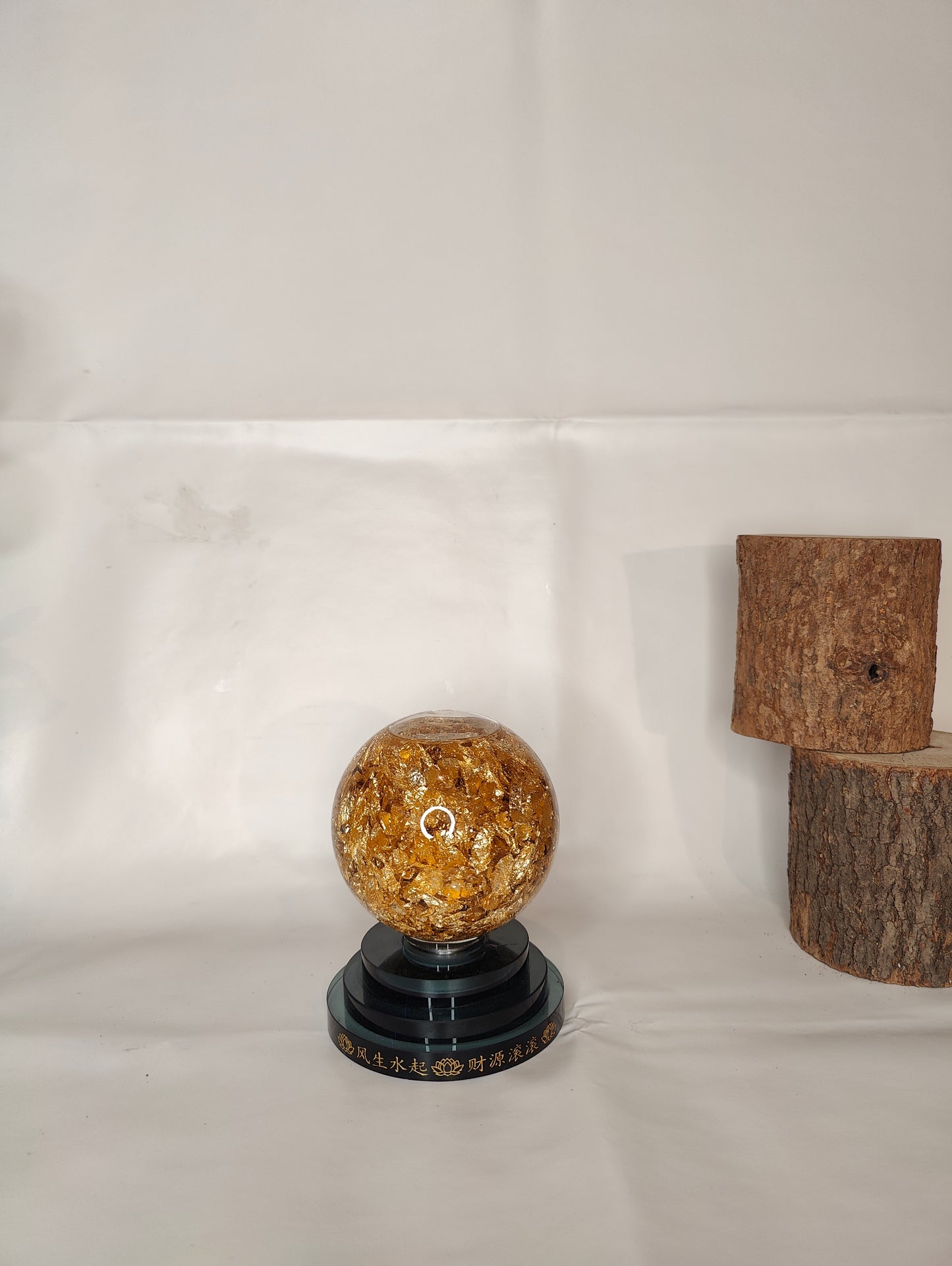 BOLA DE CRISTAL CON ORO LAMINADO