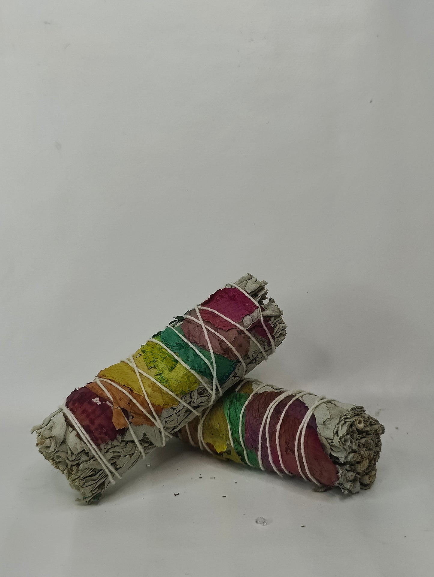 Atadito salvia blanca con flores